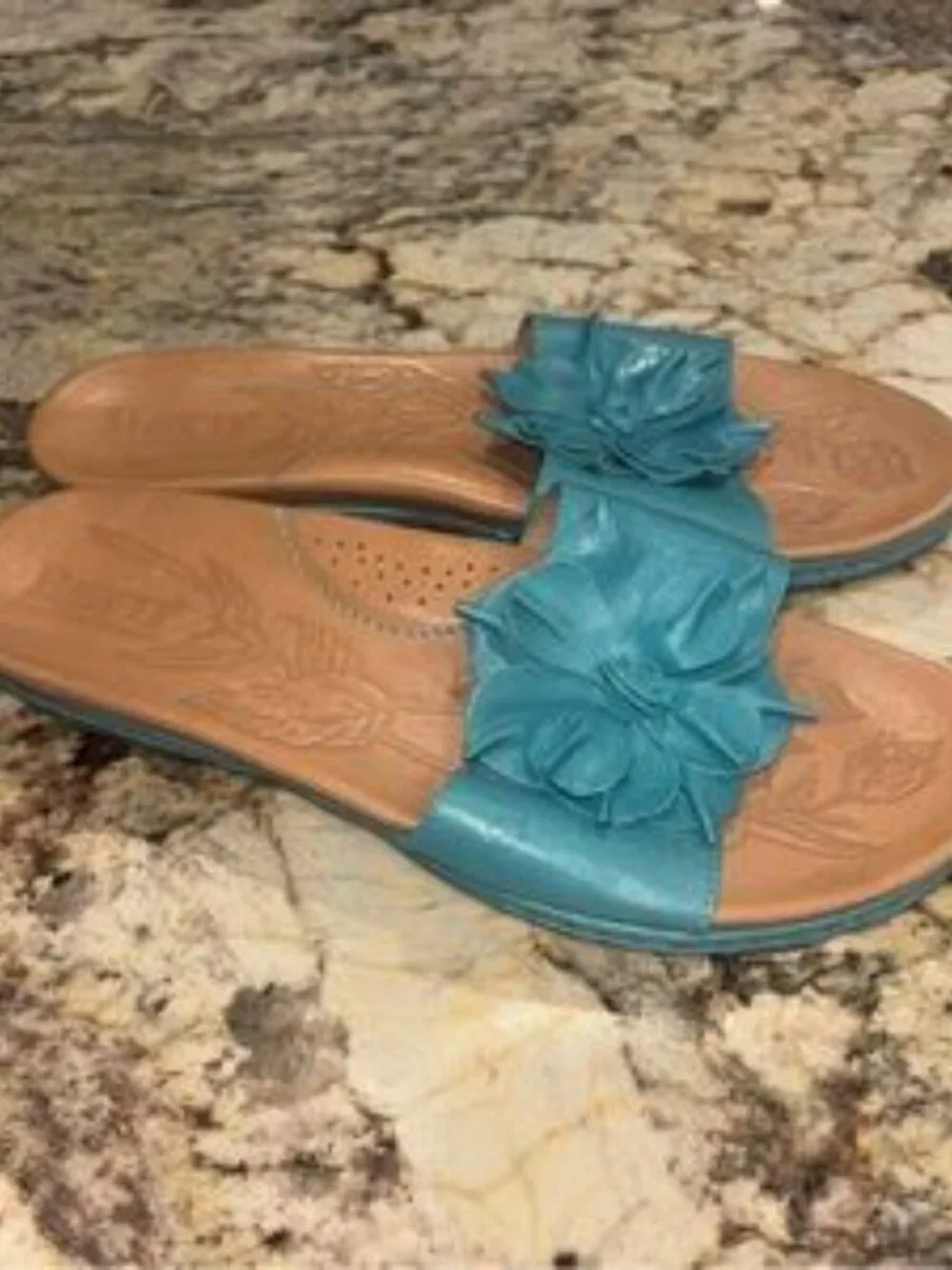 b.o.c. Teal Floral Slide Sandals - Picture 4 of 9